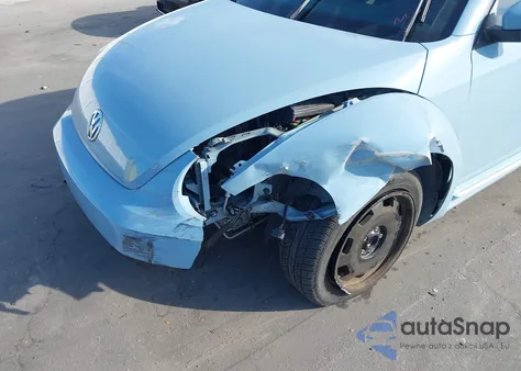 2014 Volkswagen Beetle 2.5L из США, поврежденный, VIN 3VWJP7AT0EM620611